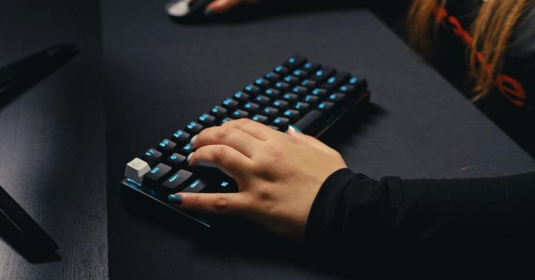 The Essential Guide to Choosing the Right Gaming Keyboard